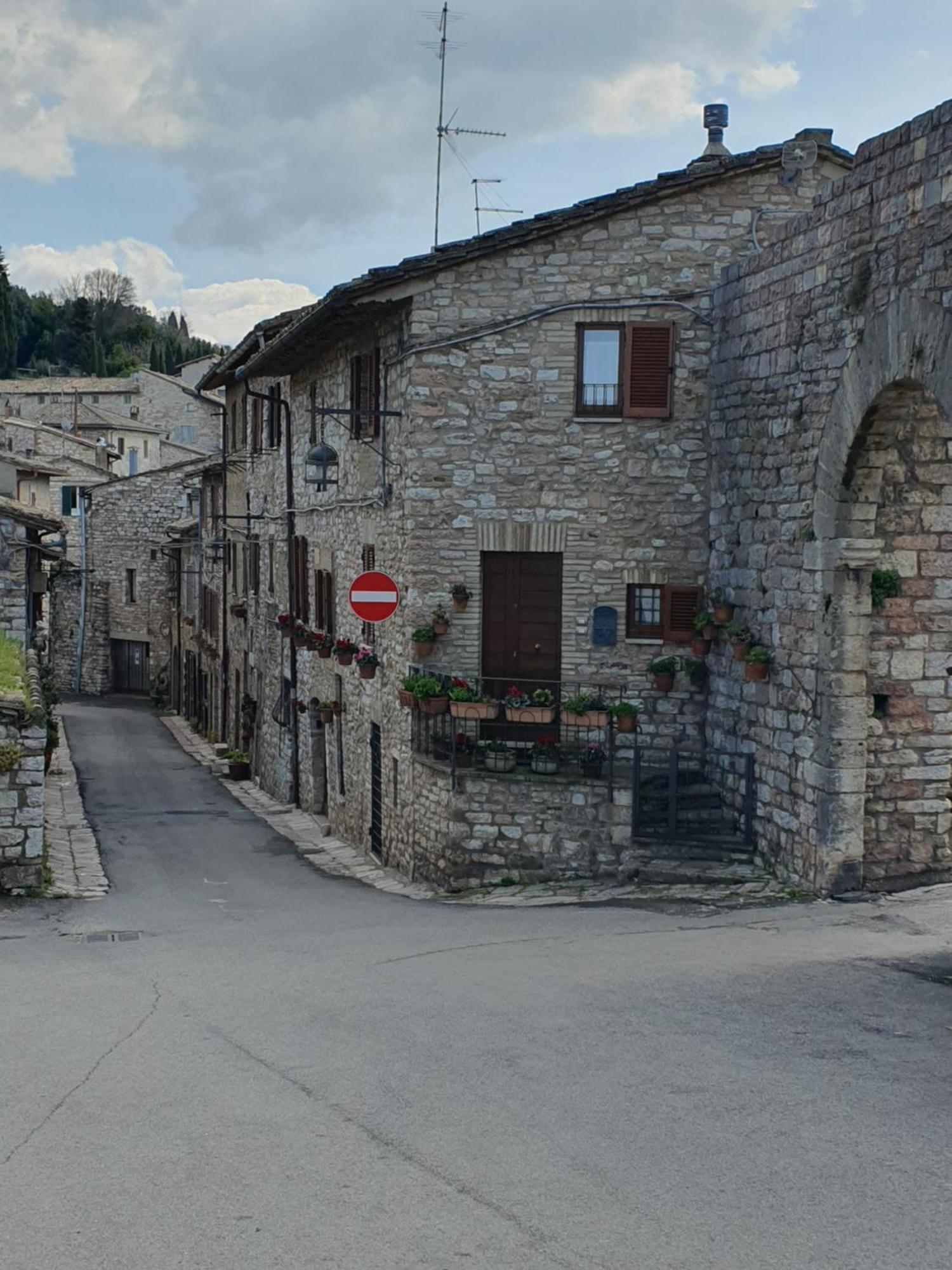 La Perla Di Tamara-Assisi Blu Apartman Kültér fotó